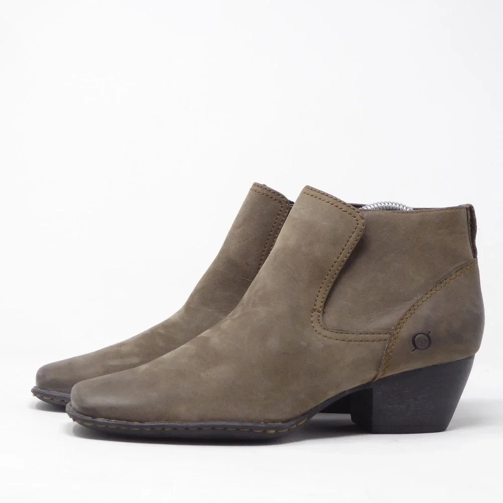 Born Women Rascal Ankle Boots Brown Leather Square Toe Block Heel 9